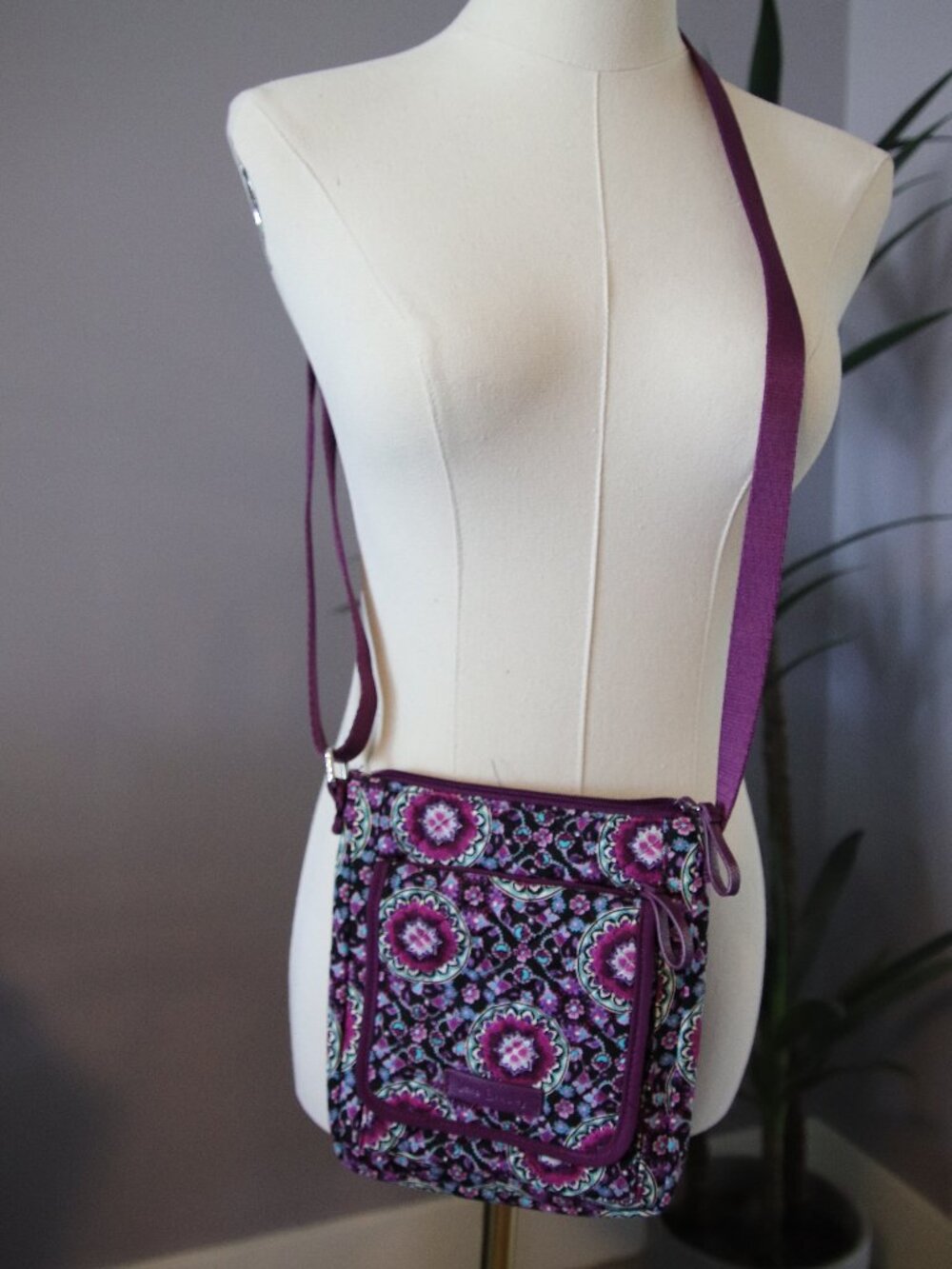 Vera Bradley small crossbody Purse